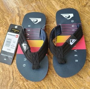 NWT Quiksilver Molokai Layback Youth Flip Flops